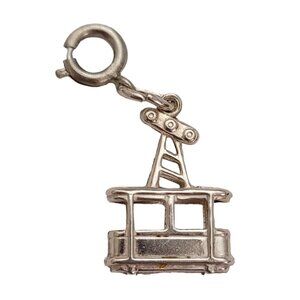 800 Silver Vintage Gondola Lift Cable Car Charm Round Spring Clasp E330
